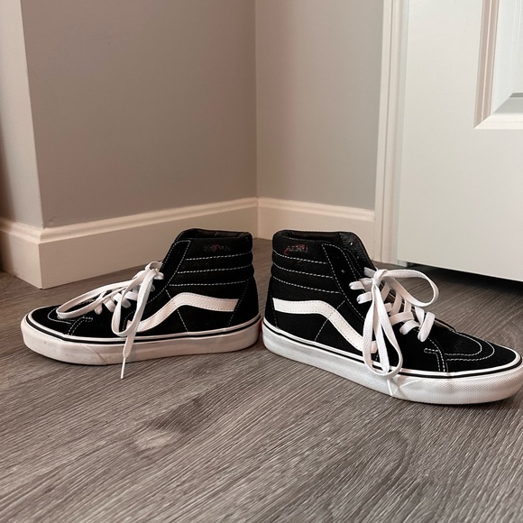 Sk8-Hi Vans - Picture 5 of 7